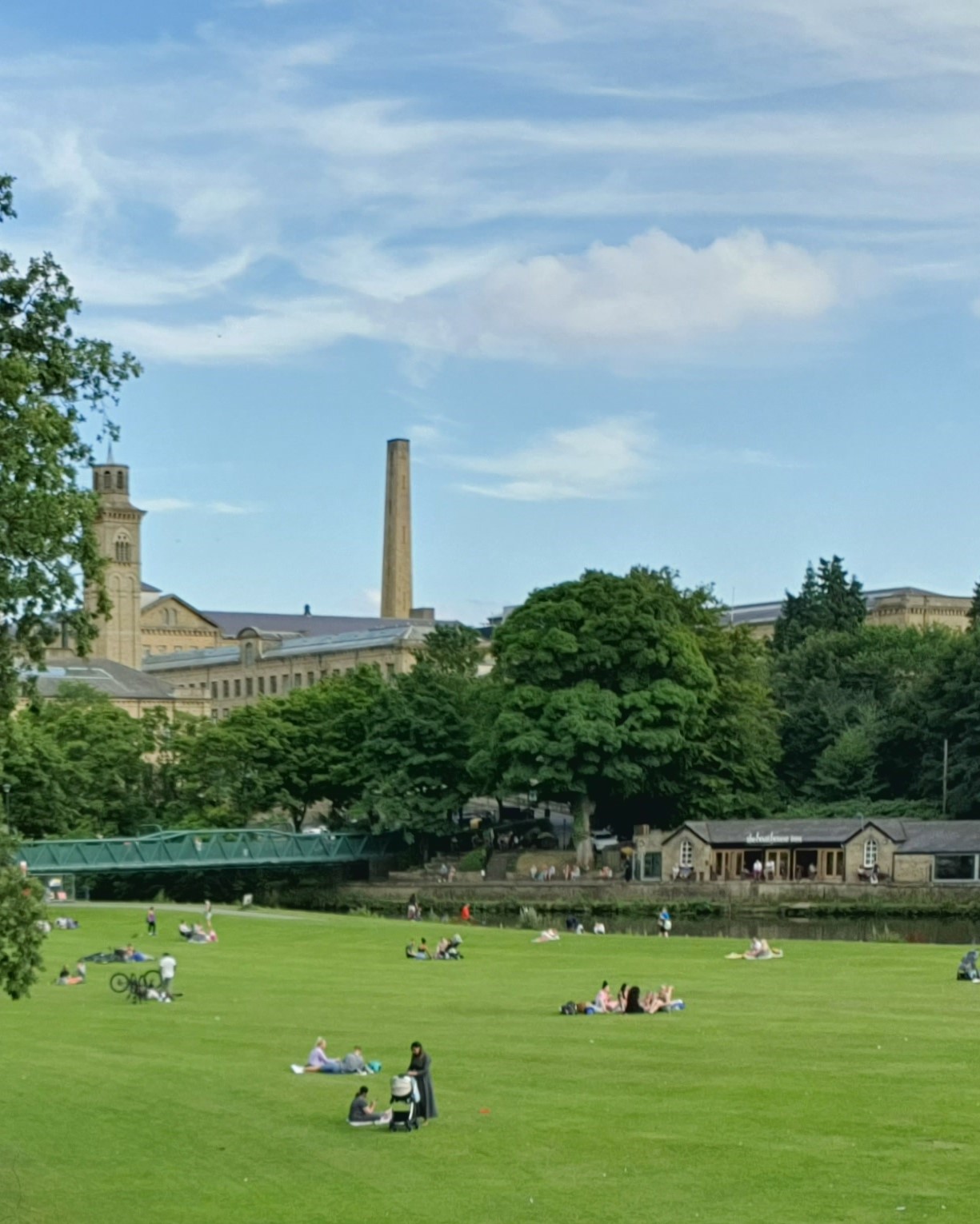 An Afternoon in Saltaire - TrovenTrip